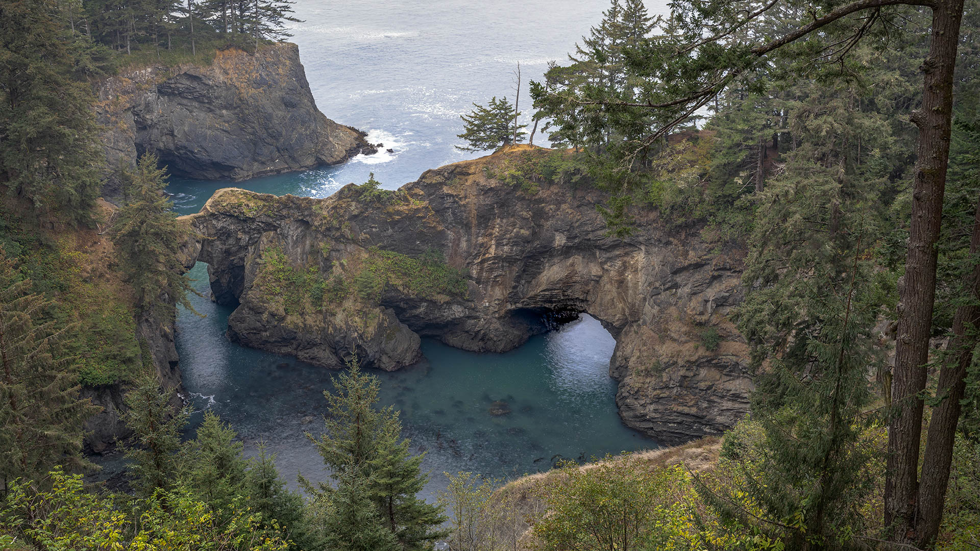 Natural bridge